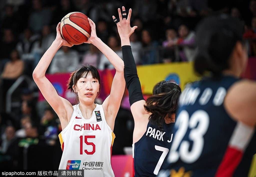 篮球方面NBA今日有多场好戏上演，由于CBA暂停，晚间韩篮甲将成为主流赛事。